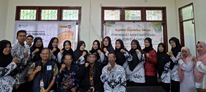 
					PT Trakindo beri pelatihan peningkatan kompetensi guru SDN 014 Kota Tarakan. Foto : Ist 