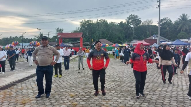 
					Kapolsek Marangkayu Hadiri Senam dan Jalan Sehat dalam Rangka Pilkada Damai 2024