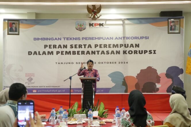 
					BIMTEK : Pjs. Gubernur Kaltara, Togap Simangunsong membuka kegiatan Bimbingan Teknis Perempuan Antikorupsi, yang digelar Pemerintah Provinsi Kaltara bersama Komisi Pemberantasan Korupsi (KPK), di Hotel Luminor, Rabu (2/10).