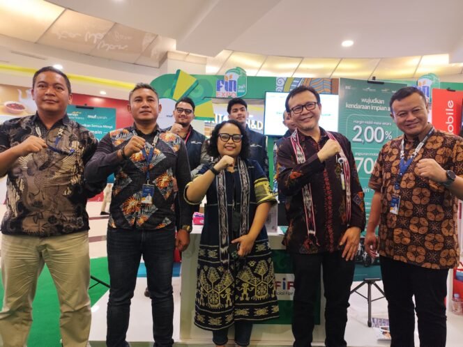 
					PT Mandiri Utama Finance (MUF), anak
perusahaan PT Bank Mandiri (Persero) Tbk. yang bergerak di bidang pembiayaan,
mengikuti pameran Financial Expo (FinExpo) dalam rangka puncak Bulan Inklusi
Keuangan (BIK) yang diselenggarakan oleh Otoritas Jasa Keuangan (OJK) di
Pentacity Mall Balikpapan pada 3-6 Oktober 2024.