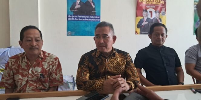 
					Tetap Santun, Khairul Ajak Parpol dan Relawan Fokus Menangkan KharismaÂ 