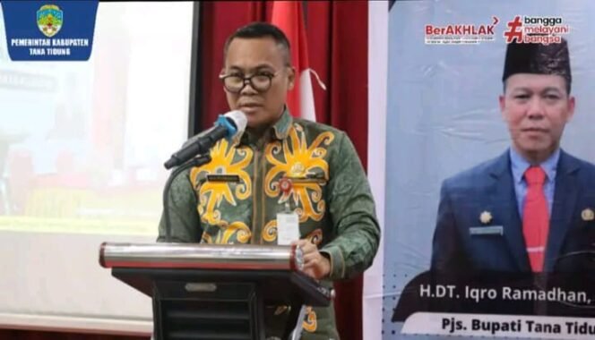 
					Asisten Administrasi Pembangunan dan Umum, Uus Rusmanda, A.KS., M.HP