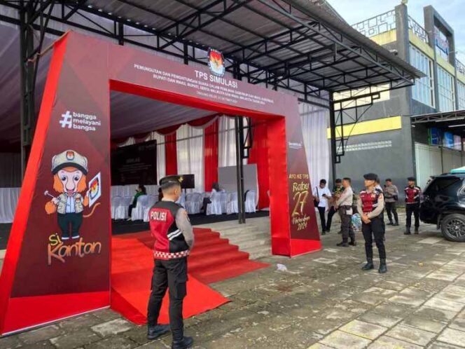 
					Simulasi Pemungutan dan Perhitungan Suara Pemilihan Gubernur dan Wakil Gubernur, Bupati dan Wakil Bupati serta Walikota dan Wakil Walikota tahun 2024, Kamis (31/10/2024).