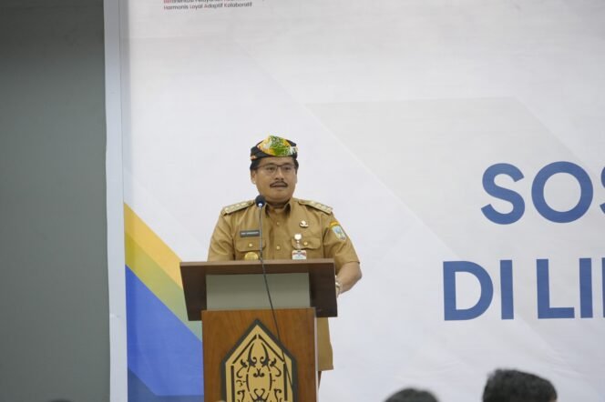 
					Di Hadapan Mahasiswa, Togap Simangunsong Ajak Harap Masyarakat Cermat Menerima Informasi