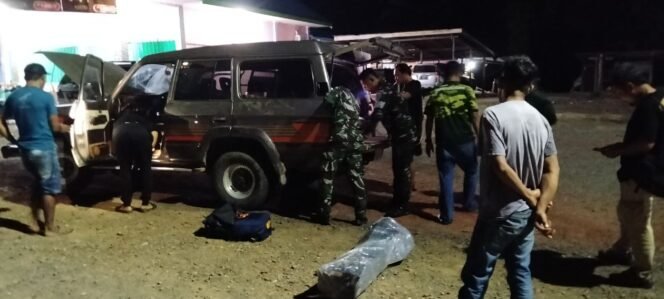 
					Satgas Pamtas RI-Malaysia Yonarmed 11 Kostrad Pos Tembalang berhasil menggagalkan upaya penyelundupan satu unit mobil Toyota Land Cruiser VX 4WD dari Malaysia. 