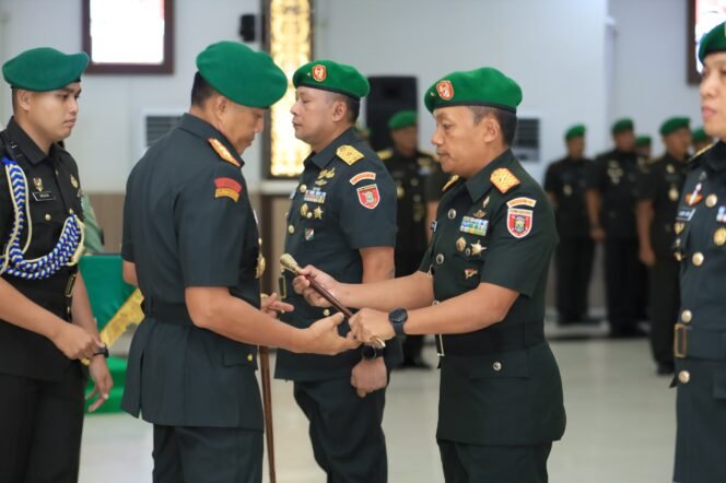 
					Pergantian Pejabat, Pangdam Pimpin Sertijab Kasdam VI/Mulawarman, Danrem 101/Ant, Kabekangdam dan Kaajendam