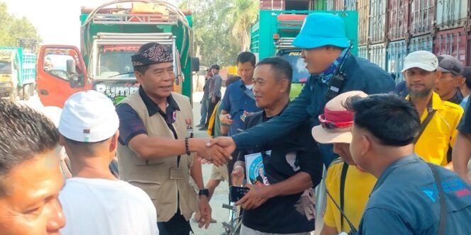 
					Zainal Blusukan Sapa Masyarakat, Warga Tunon Taka Doakan Ziap Menang PilgubÂ 