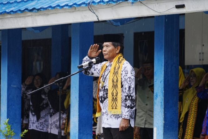 
					 Gubenur Kalimantan Utara (Kaltara) Dr. Zainal Arifin Paliwang, S.H, M.Hum menjadi irup dalam upacara tersebut, Selasa (26/11/24).