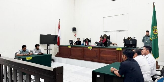 
					Hasbudi Menang Praperadilan, Status Tersangka BatalÂ 