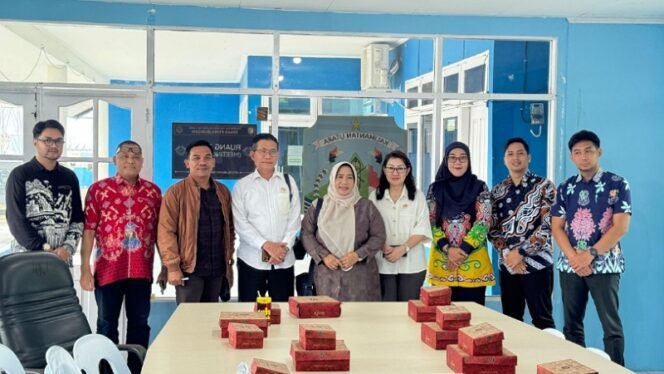 
					Anggota DPRD Provinsi Kaltara melakukan peninjuan di Pelabuhan Tengkayu I Kota Tarakan. Foto : Ist 