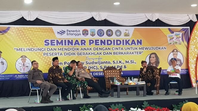 
					Seminar pendidikan. Foto : Fokusborneo.com 