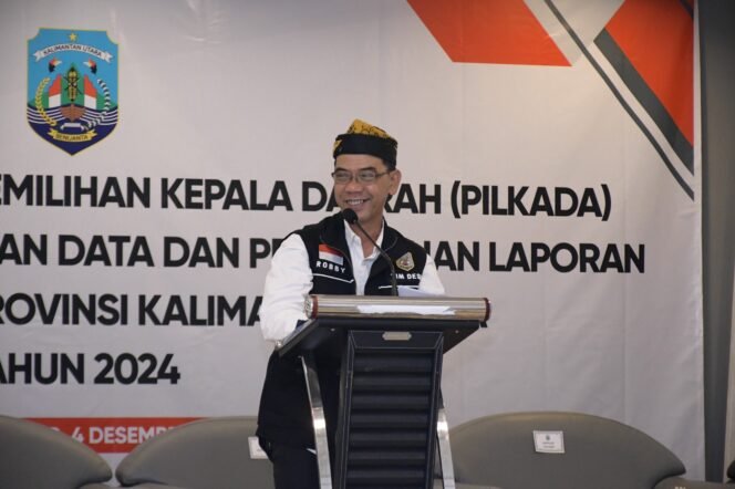
					Staf Ahli Bidang Hukum dan Kesatuan Bangsa Setda Kalimantan Utara (Kaltara) Robby Yuridi Hatman, S.Sos., MT.,yang mewakili Gubernur Kaltara,  hadir serta membuka Rapat Koordinasi Desk Pemilihan Kepala Daerah (Pilkada) Dalam Rangka Pengumpulan Data dan Penyusunan Laporan Pasca Pilkada se-Provinsi Kaltara pada rabu (4/12) pagi. 