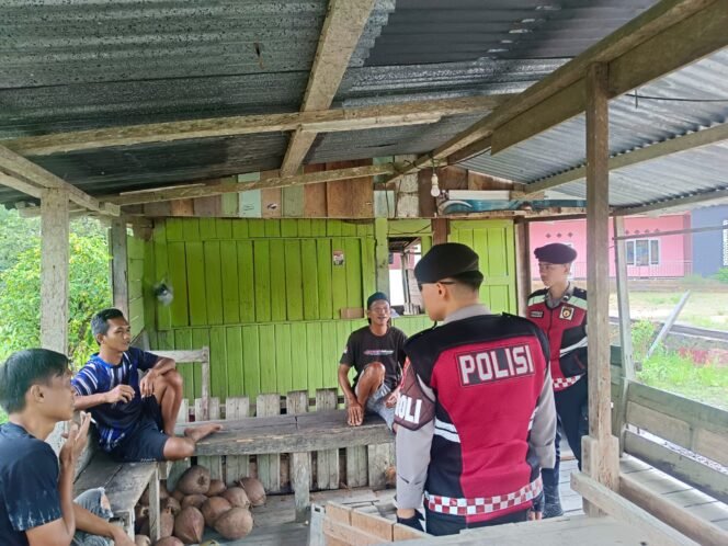 
					Dalam rangka optimalisasi keamanan dan kenyamanan bagi masyarakat di Tanjung Selor, tim Patroli Ditsamapta Polda Kaltara memperkuat kehadiran mereka dengan patroli rutin di wilayah yang dianggap rawan terjadinya gangguan keamanan dan ketertiban masyarakat (kamtibmas). Sabtu (07/12/2024)