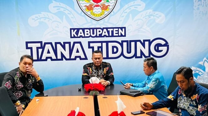 
					Rapat APKASI yang dihadiri Asisten Administrasi Pembangunan Umum, Uus Rusmanda, Kamis (23/1/2025).

