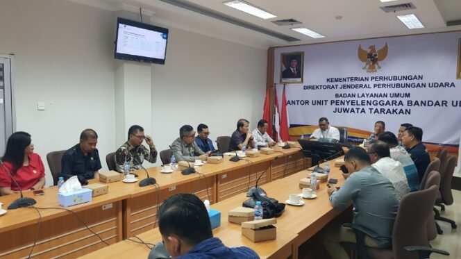 
					Kunjungan Komisi III bersama unsur Pimpinan DPRD Kota Tarakan ke BLU UPBU Bandara Juwata. Foto : Fokusborneo.com 