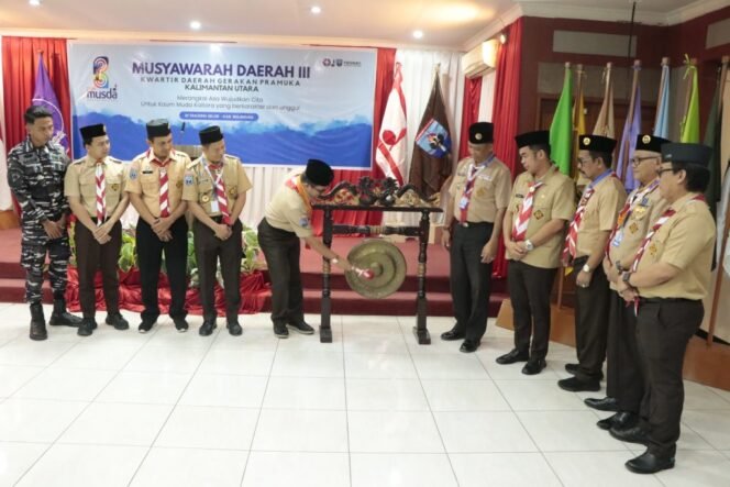 
					Sekretaris Provinsi (Sekprov) Kaltara, Dr. H. Suriansyah, M.AP., buka usyawarah Daerah (Musda) III Kwartir Daerah (Kwarda) Gerakan Pramuka Kalimantan Utara (Kaltara). Foto : Dkisp Kaltara