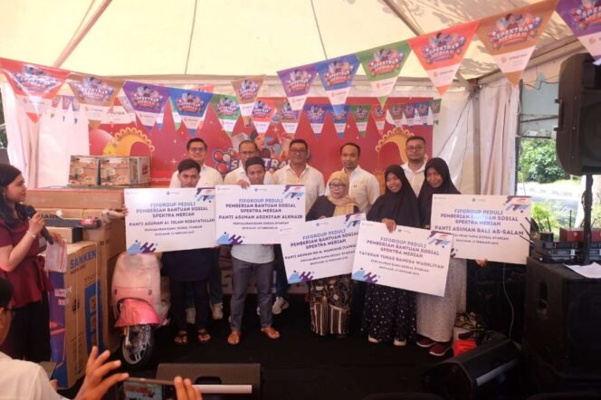 
					Opening Ceremony SPEKTRA Meriah Denpasar yang digelar pada Minggu, 23 Februari 2025 juga dirangkai dengan penyerahan bantuan Dana Sosial Syariah dengan total senilai Rp36 juta kepada lima Panti Asuhan yang tersebar di area Bali oleh jajaran manajemen FIFGROUP Area Bali.