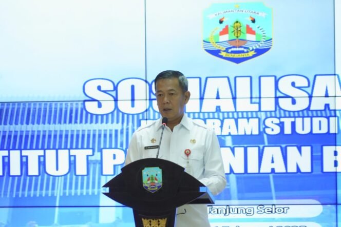 
					Asisten Bidang Pemerintah dan Kesejahteraan Rakyat Setdaprov Kaltara H. Datu Iqro Ramadhan, S.Sos., M.Si.,