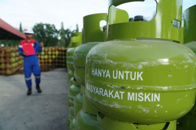 
					Pertamina Patra Niaga Siapkan akses link titik terdekat pangkalan LPG 3 kg di sekitar lokasi masyarakat.