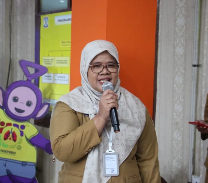 
					Kepala DKK Balikpapan Alwiati