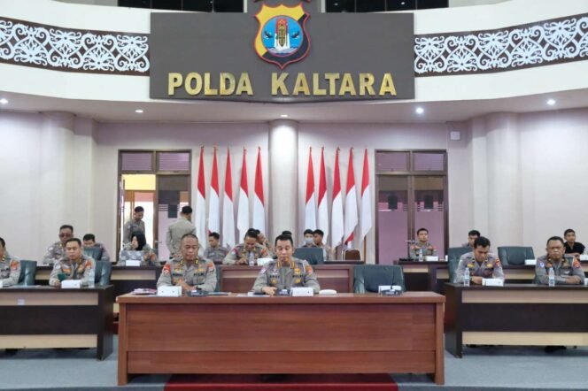 
					Polda Kaltara Latihan Pra Operasi yang dipimpin oleh Dir Lantas Polda Kaltara Kombes Pol. Arief Budiman, S.H., S.I.K., Para Pejabat dan Personel Operasi Keselamatan Kayan 2025 secara daring, Kamis (06/02/2025).