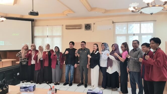 
					IMM sampaikan hasil kajian fenomena seks bebas anak di bawah umur ke DPRD Kota Tarakan. Foto : Fokusborneo.com 