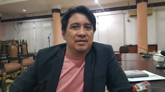 
					Ketua Komisi II DPRD Kota Tarakan Simon Patino. Foto : Fokusborneo.com 