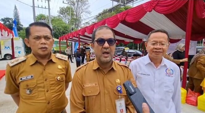 
					Kepala Dinas Perdagangan Kota Balikpapan, Haemusri Umar 