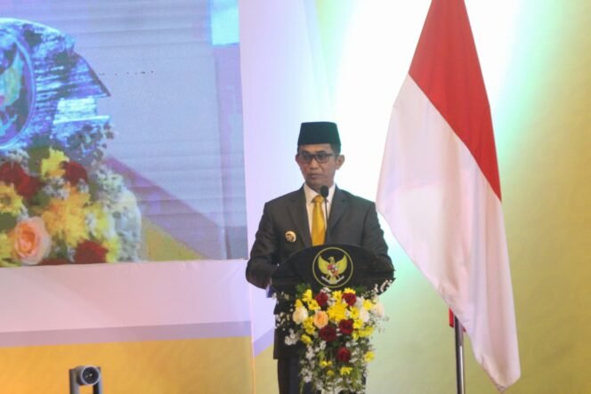 
					Wali Kota Balikpapan Rahmad Masâ€™ud 