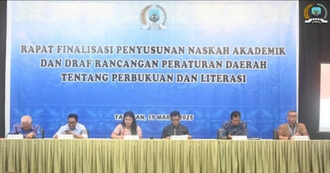 
					DPRD Provinsi Kaltara gelar rapat finalisasi penyusunan naskah akademik Raperda Tentang Perbukuan dan Literasi. Foto: Humas Setwan