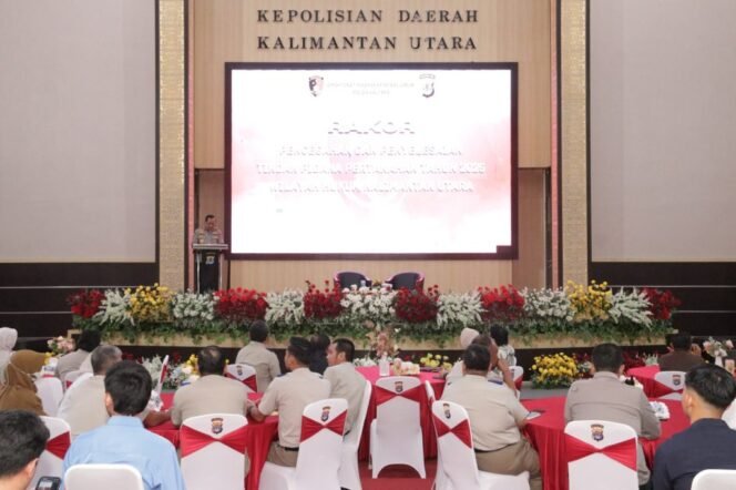 
					Rapat koordinasi (Rakor) pencegahan dan penyelesaian tindak pidana pertanahan 2025 dilakukan Polda Kaltara bersama BPN Kaltim, Kejaksaan Tinggi (Kejati) Kaltara dan Pengadilan Tinggi Kaltara, Rabu (19/3/2025).