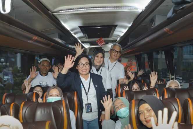 
					Dalam rangka menyambut Hari Raya Idul Fitri PLN B1446 H, PT PLN (Persero) Unit Induk Distribusi Kalimantan Timur dan Kalimantan Utara (UID Kaltimra) kembali menyelenggarakan program Mudik Asyik Bersama PLN Mobile 2025. Sebanyak 700 peserta dari Balikpapan mengikuti program ini sebagai bagian dari Mudik Aman Sampai Tujuan yang diselenggarakan oleh Kementerian BUMN.
