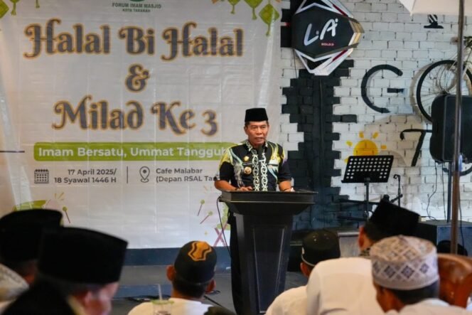 
					Gubernur Kalimantan Utara (Kaltara), Dr. H. Zainal A. Paliwang, S.H., M.Hum, menghadiri acara Halal Bihalal sekaligus Milad Ke-3 Forum Imam Masjid Kota Tarakan, yang diselenggarakan di Cafe Malabar, Kamis (17/04). 