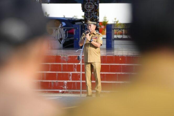 
					Gubernur Kalimantan Utara (Kaltara), Dr. H. Zainal A. Paliwang, S.H., M.Hum.