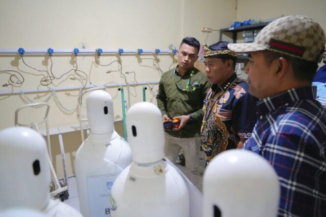 
					Pemerintah Provinsi (Pemprov) Kalimantan Utara (Kaltara) tengah menjajaki peluang peningkatan fasilitas pengolahan oksigen mandiri untuk Rumah Sakit Umum Daerah (RSUD) dr. H. Jusuf SK Tarakan.