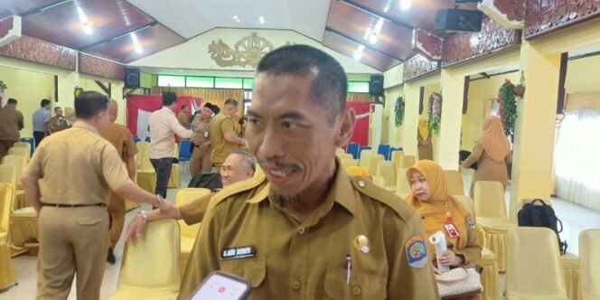 
					Agus Sutanto, Kadisperinaker Tarakan. Foto: fokusborneo.com