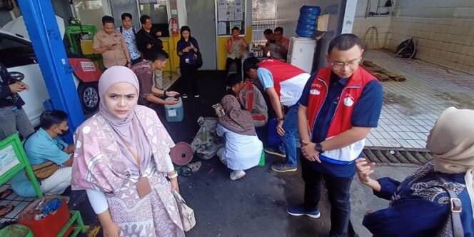 
					Pertamina, Pemkot, dan Ombudsman Sidak Bengkel Toyota. Foto: fokusborneo.com