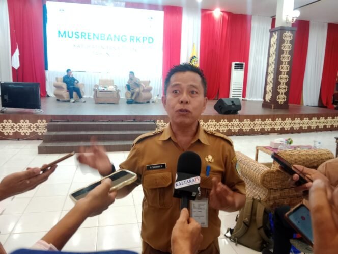 
					Kepala Badan Perencanaan Pembangunan Daerah Penelitian dan Pembangunan Tana Tidung, Saharin 