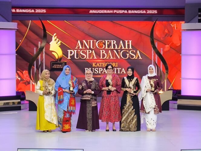
					Penggerak Organisasi Perempuan, Sri Nurhandayani Syarwani Raih Anugerah Puspa Bangsa