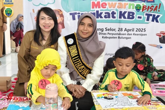 
					Bunda Literasi Kabupaten Bulungan, Sri Nurhandayani Syarwani membuka Lomba Mewarnai Tingkat TK, Lomba Bercerita Tingkat SD/MI dan Lomba Pidato Tingkat SMP/MTs di Gedung Dinas Perpustakan dan Kearsipan di Jalan Mayjen Soetoyo Tanjung Selor, Senin (28/4/2025).