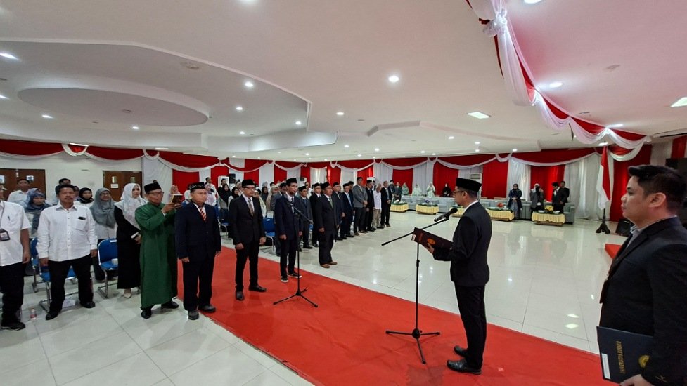 UBT Segarkan Jajaran Dekanat, Siap Genjot Visi Entrepreneurship University