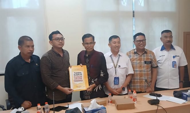 
					Komisi III DPRD Kota Tarakan dukung Perumda Aneka Usaha tambah titik parkir resmi. Foto: ist