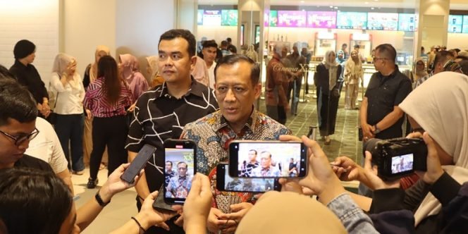 
					Kapolda Kaltara Irjen Pol Hary Sudwijanto Saat Wawancara Bersama Awak Media di Tarakan. Foto: HumasResTrk 