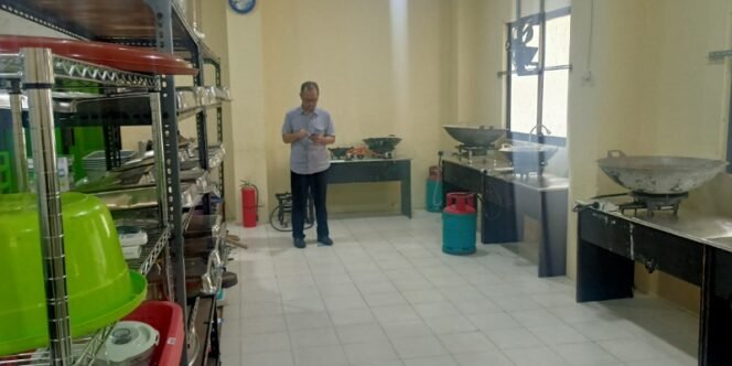 
					Dapur Umum Makan Bergizi Muhammadiyah di Tarakan. Foto: fokusborneo.com