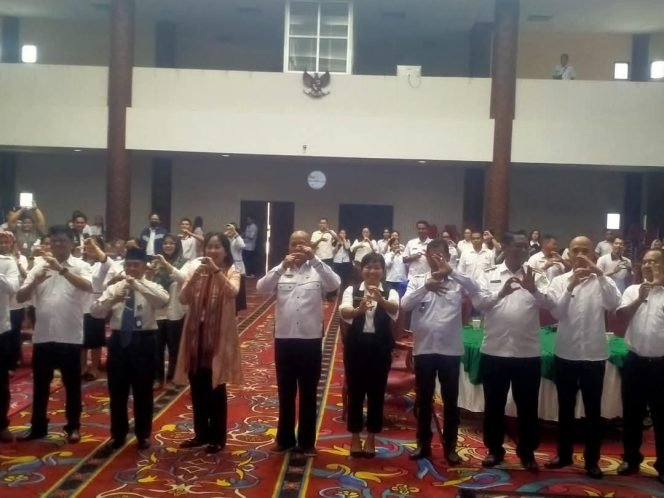 
					Pemerintah Kabupaten (Pemkab) Kutai Barat (Kubar) menggelar kegiatan Advokasi Pengarusutamaan Gender (PUG) yang diikuti oleh 98 peserta dari Kelompok Kerja PUG dan Focal Point PUG.