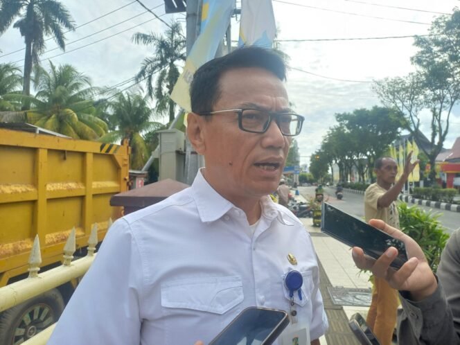
					Hentikkan Polusi Plastik, DLH Sosialisasikan Masyarakat Pilah Sampah Rumah Tangga