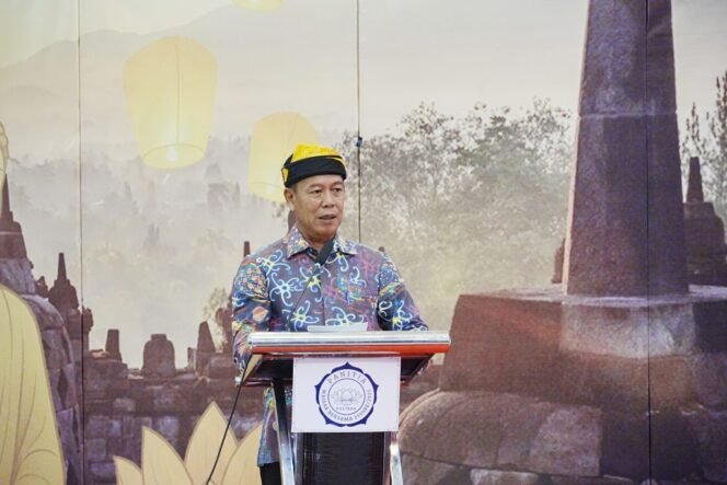 
					Asisten Bidang Pemerintahan dan Kesejahteraan Rakyat Sekretariat Daerah (Setda) Pemerintah Provinsi (Pemprov) Kalimantan Utara (Kaltara) H. Datu Iqro Ramadhan, S.Sos., M.Si 