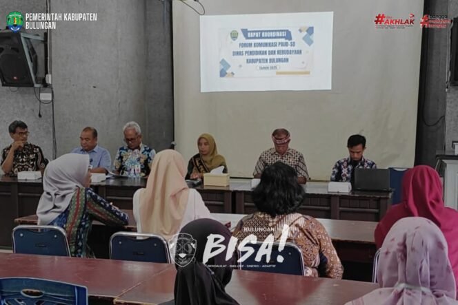 
					Rapat koordinasi (rakor) Forum Komunikasi PAUD-SD Kabupaten Bulungan berlangsung di Aula Dinas Pendidikan dan Kebudayaan (Dikbud) pada Jumat (13/6/2025). 
