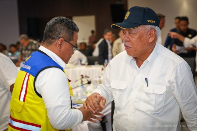 
					Otorita Ibu Kota Nusantara (IKN) menggelar Pre-Construction Meeting (PCM) sebagai langkah awal pelaksanaan fase kedua pembangunan IKN. PCM ini menandai dimulainya kontrak pekerjaan fisik baru di Kawasan Inti Pusat Pemerintahan (KIPP) IKN.