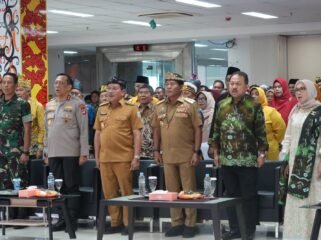 HALAL BIHALAL : Gubernur Kaltara, Dr. H. Zainal A. Paliwang, S.H., M.Hum., didampingi Wakil Gubernur Kaltara, Ingkong Ala, S.E., M.Si., hadir dalam kegiatan Halal Bihalal dan Silaturahmi Kerukunan Bubuhan Banjar Kalimantan Utara (KBB-KU) Tahun 2025, digelar di Gedung Gadis Lantai 1, Senin (23/6).